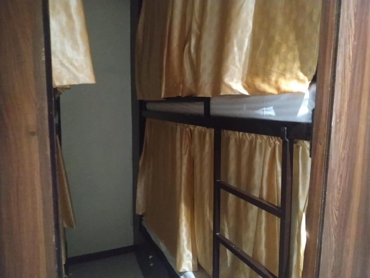 Almas Dormitory 24 Hours Aircondition Mumbai Exterior photo